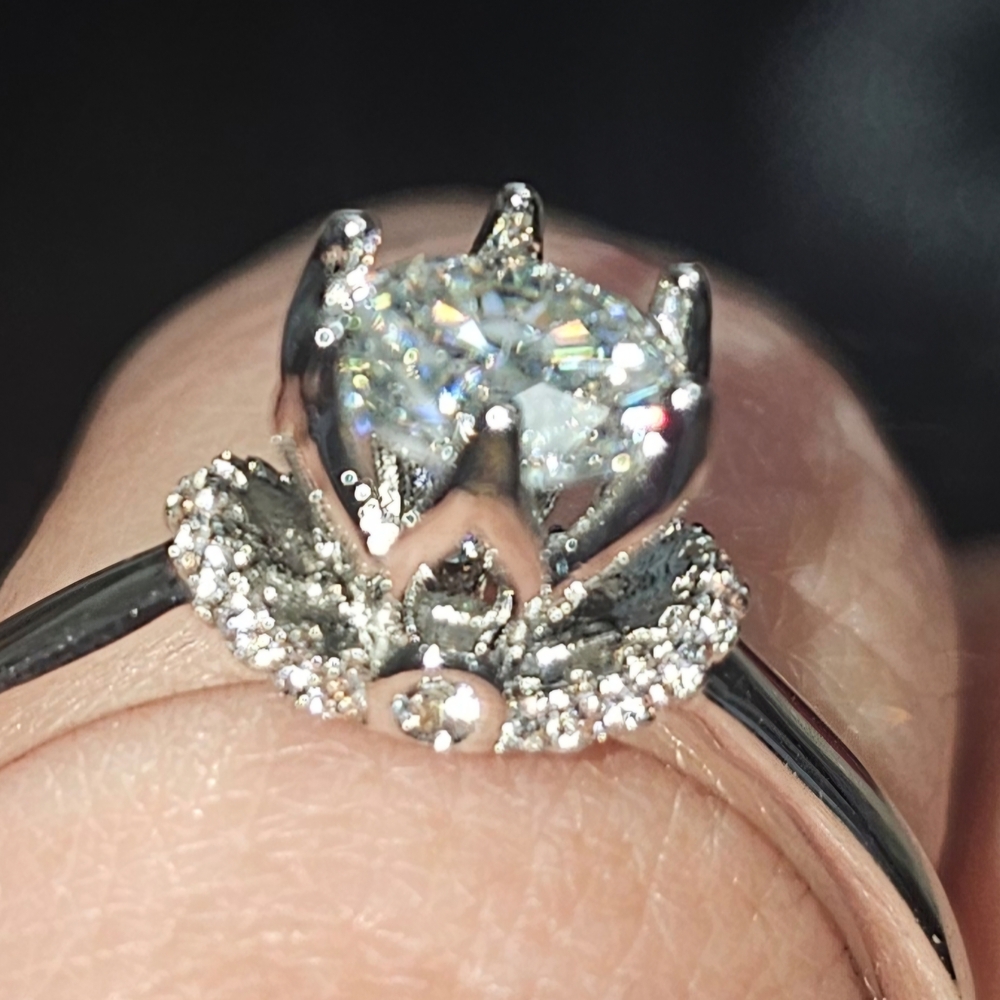 Certified 1CT Moissanite Sterling Silver‎ Ring Size 10 NWT